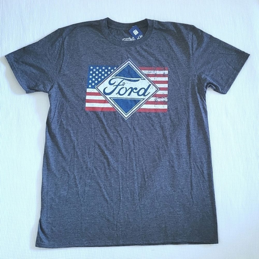 ✨️HP✨️ Tee Luv Ford With American Flag🇺🇲 Graphic Tee👕 - NWT